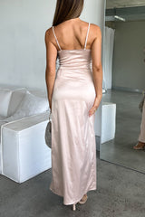 Robe Satin Drapée Romantique