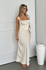 Robe De Mariée Satin Dos Nu
