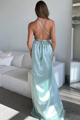 Robe Longue Satin Aqua Élégante