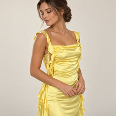 Robe Satin Dos Nu Croisé portée