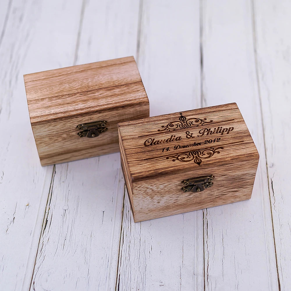 Boite a Alliances en Bois Ancien