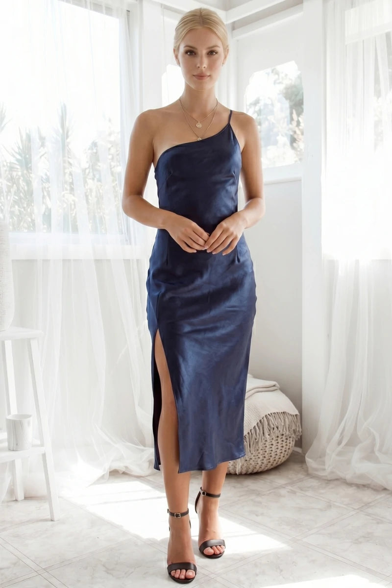 Robe Asymétrique Satin Bleu Nuit