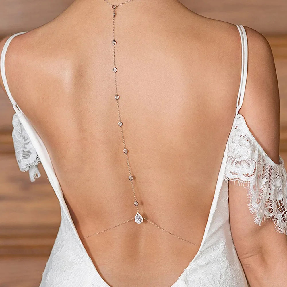 Bijou collier de dos élégance