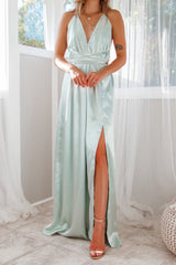 Robe Longue Satin Aqua Élégante