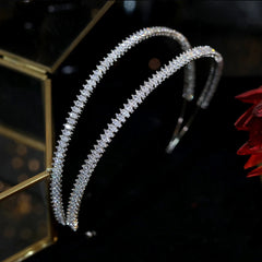 Bandeau goutte d'eau porté par une mariée