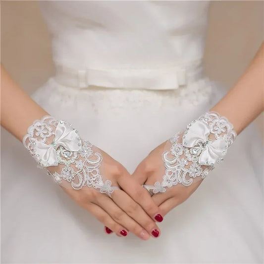 Mitaine blanche de mariage - vue 1
