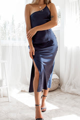 Robe Asymétrique Satin Bleu Nuit
