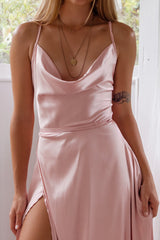 Robe Satin Rose Poudré Drapée