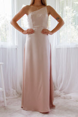 Robe De Mariée Asymétrique En Satin - vue 10