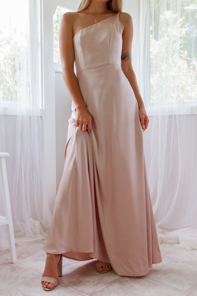 Robe De Mariée Asymétrique En Satin - vue 5