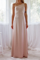 Robe De Mariée Asymétrique En Satin - vue 9