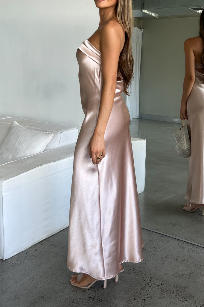 Robe De Mariée Satin Dos Nu Queenie - vue 8