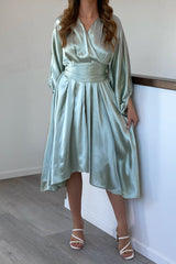 Robe Satin Cache-Cœur Mi-Longue - vue 4